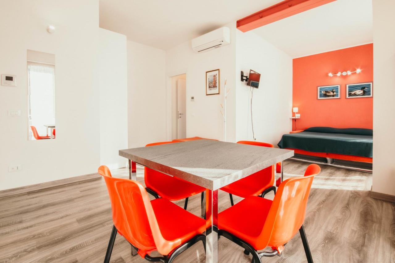 Al 13 Rosso - Lakeside Leisure & Business สเตรซา ภายนอก รูปภาพ